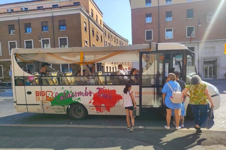 Rome’s Bone Chapel and Catacombs: Skulls, Crypts and City Ride