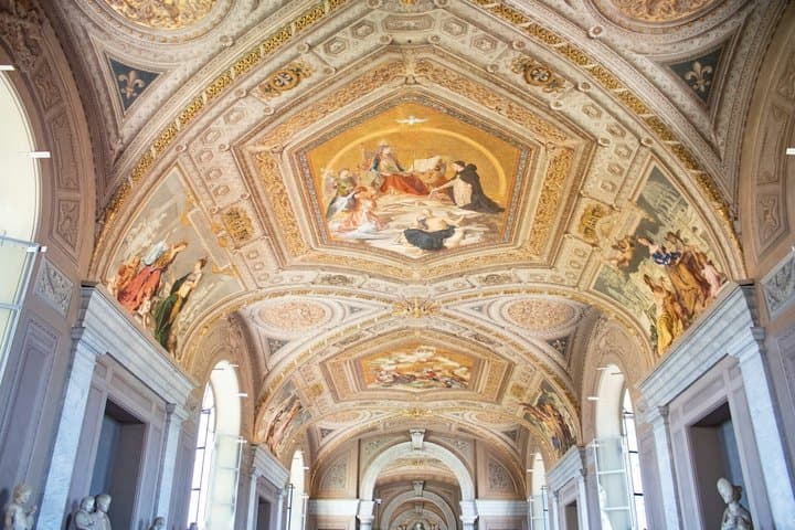 Skip the Line : Ticket to the Vatican Museum & sistine chapel,