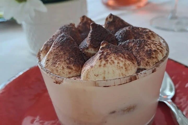 Cooking class focaccia barese & Tiramisù in Bari