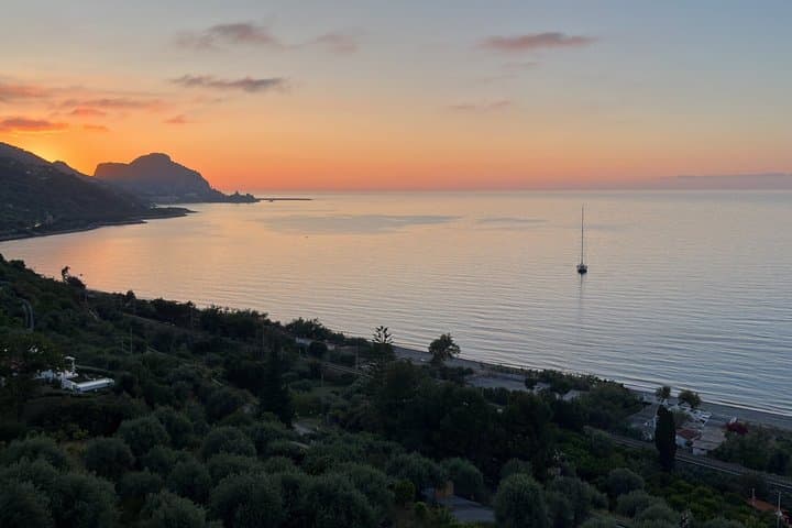 Sea Villa Cefalù: Hands-on 4-Course Pasta Cooking Class & Wine