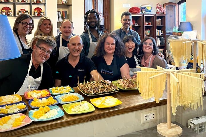 Sea Villa Cefalù: Hands-on 4-Course Pasta Cooking Class & Wine