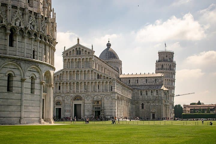 Pisa and Leaning Tower Small Group Tour