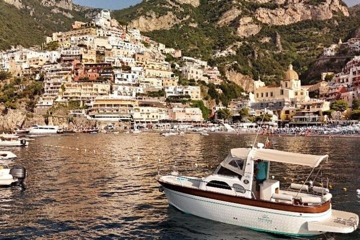 Half-Day Private Amalfi Coast Boat Tour in Classic Gozzo