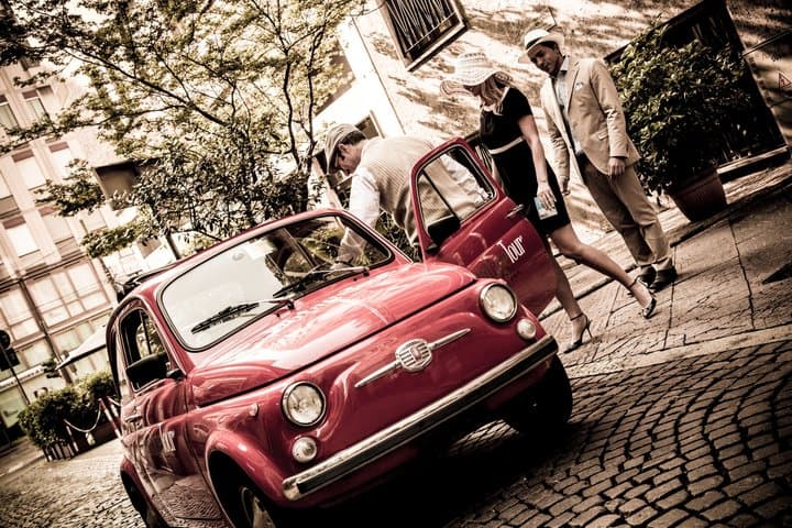 2 hour Vintage Fiat 500 Central City Tour in Milan