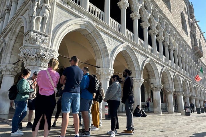 Venice Unveiled: A Stress-Free Small-Group Walking Tour