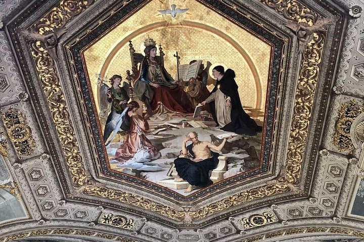 Explore Vatican Museums Sistine Chapel & St Peter BasilicaTour