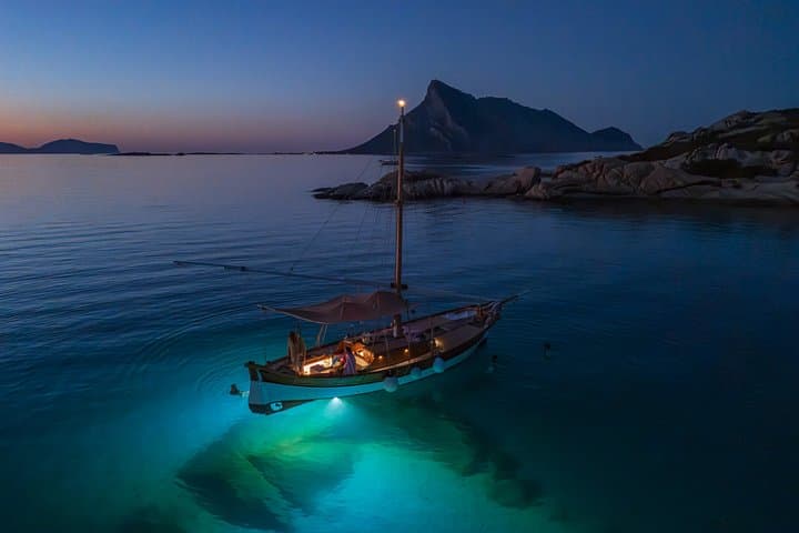 Sunset Tour on Vintage Sailing Ship to Tavolara.