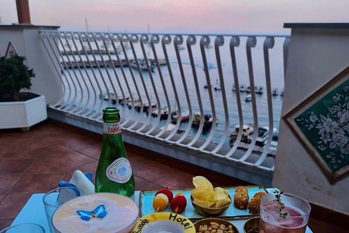 Transfer from Amalfi to Salerno Airport and Stationn