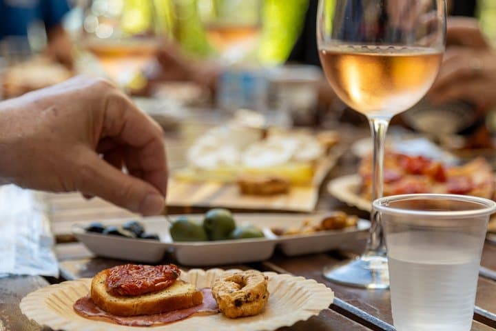 Wine and Food Tasting in Bari