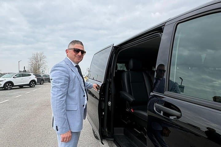 Private Transfer from Amalfi to Naples Airport ,Naples station
