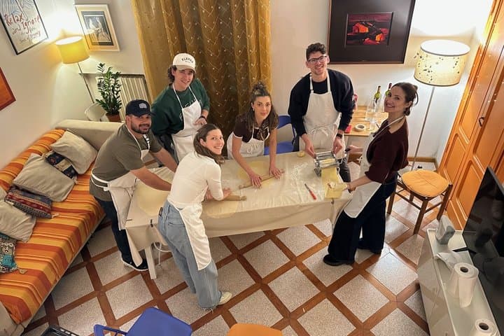 Small-Group Cooking Class in a Local Milan Home