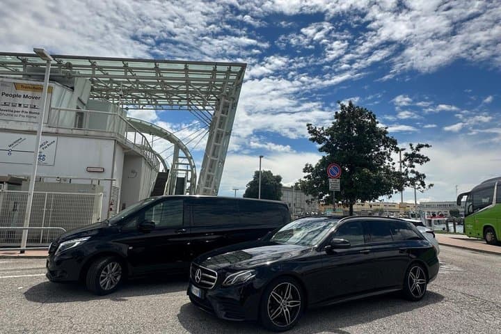 Private Transfer from Ravenna City/Port to Venice, Piazzale Roma