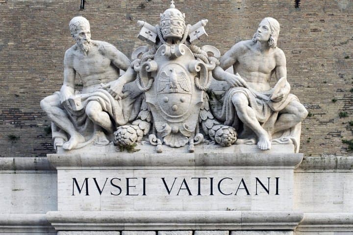 Vatican Museums and Sistine Skip-the-Line Tickets with Dedicated Host
