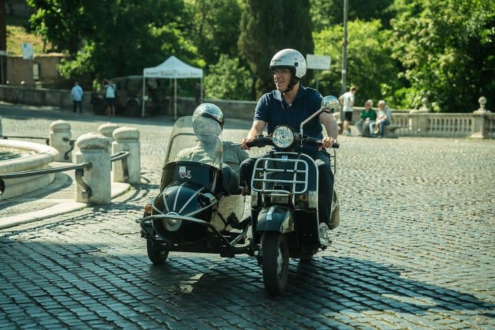 90 Minutes Panoramic Vespa Sidecar Tour of Rome