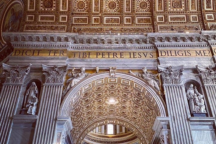 Rome easy access to St. Peter's Basilica with Audioguide