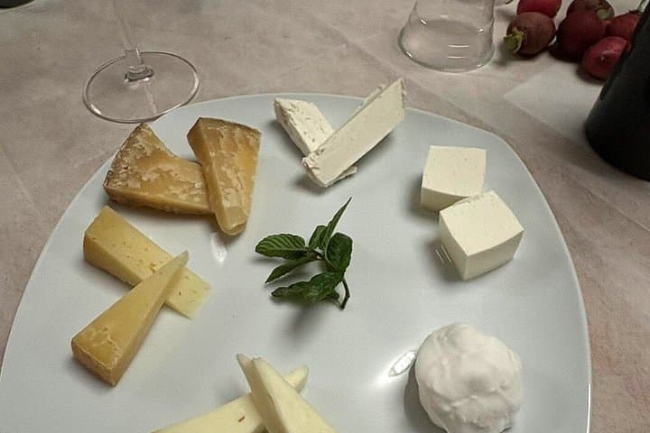 Raw Milk Cheese Tasting in the heart of Sardinia