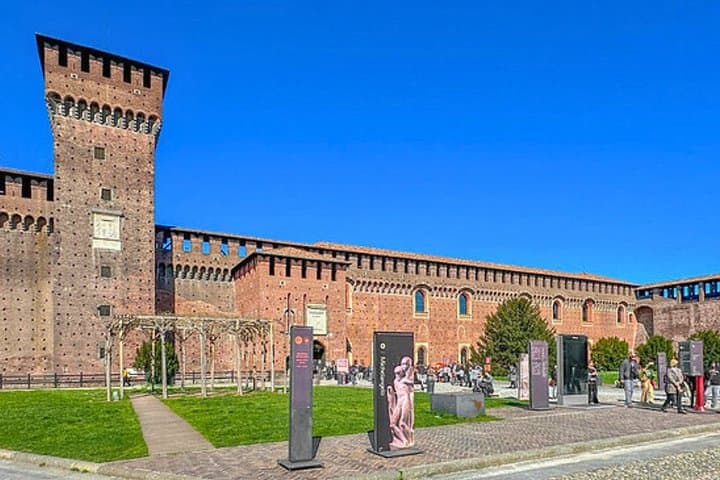 Milan Sforzesco Castle Entry Ticket with Audio Guide