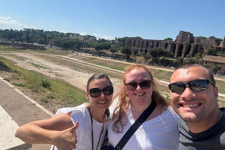 Rome Private Highlights Golf Cart Tour with Gelato