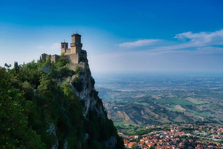 San Marino, a Tiny World - Private Day Tour from Bologna