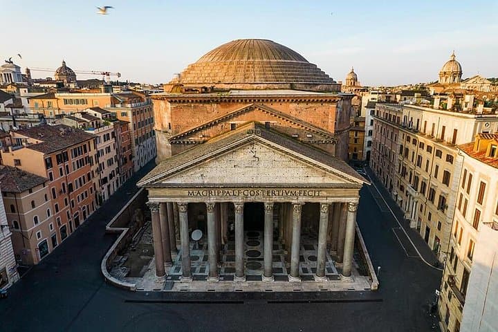 Rome Private Walking Tour: Colosseum, Trevi & Pantheon