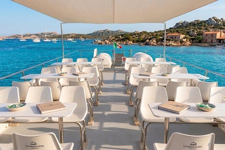 Boat tour in the Archipelago of La Maddalena
