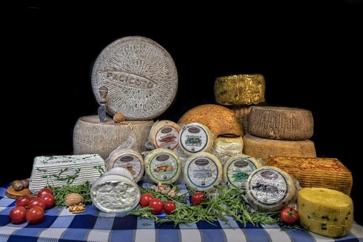 Sicilian Cheese Tour and Tasting at the Local Dairy