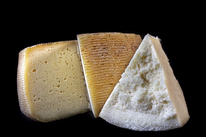 Sicilian Cheese Tour and Tasting at the Local Dairy