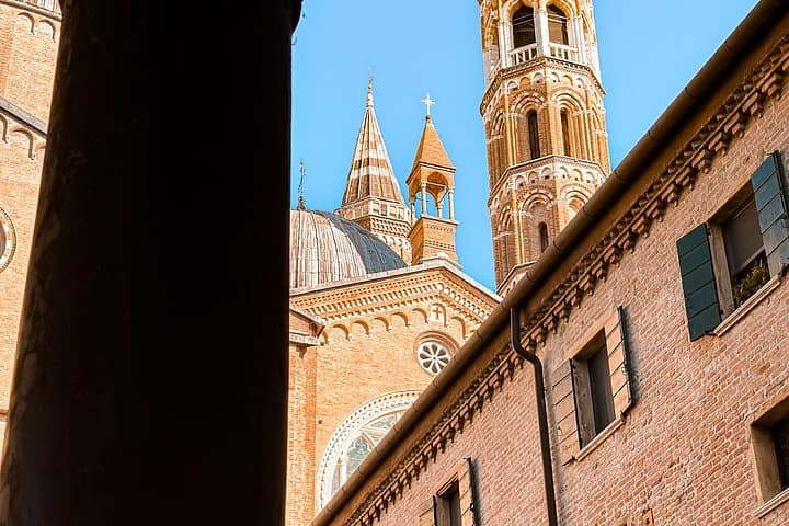Live Padua as a local
