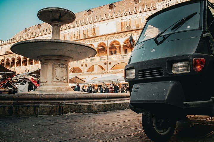 Live Padua as a local
