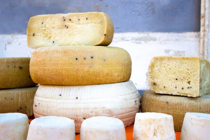 Sicilian Cheese Tour and Tasting at the Local Dairy