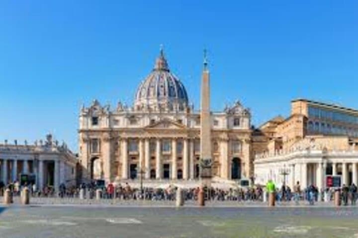 St. Peter's Basilica Reserved Entry with Digital Audio App