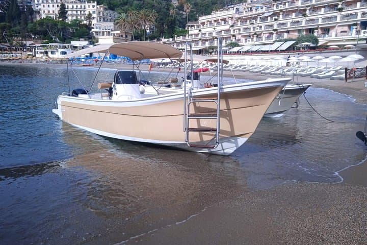 Private Boat Excursions in Taormina