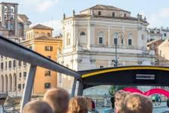 Rome Hop on Hop off Bus Tour with Panoramic City Views