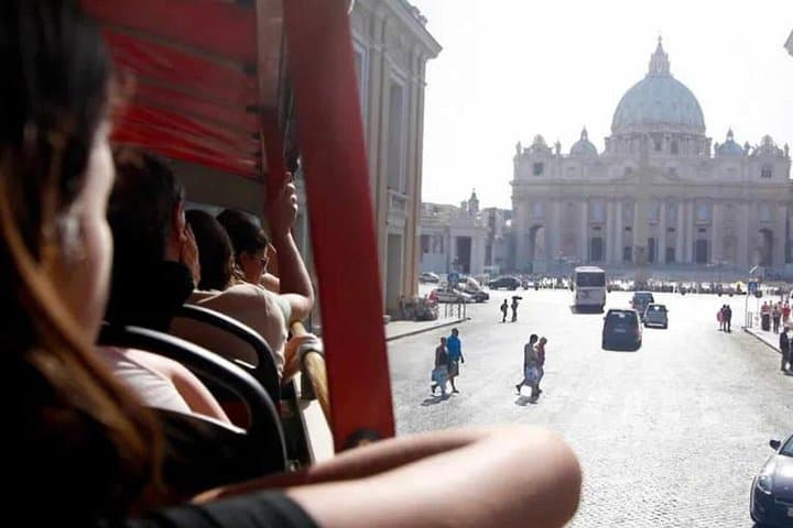 Rome Hop on Hop off Bus Tour with Panoramic City Views