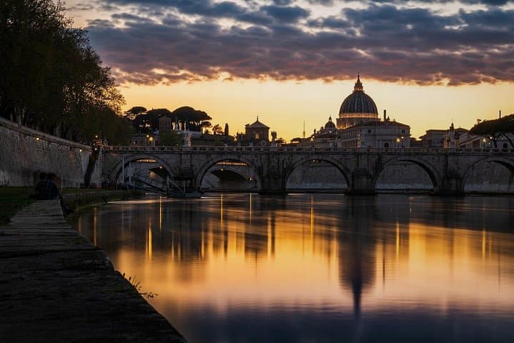 Discover Rome in 3 hours Premium Golf Cart Tour