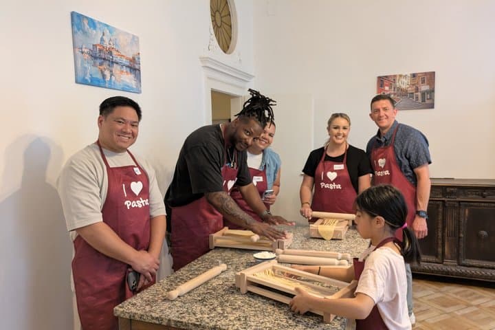 Venice: Hands-On Pasta & Gelato Class with Wine by St Mark's