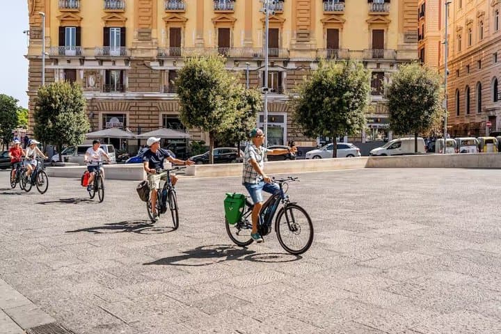 Central Naples Bike Tour
