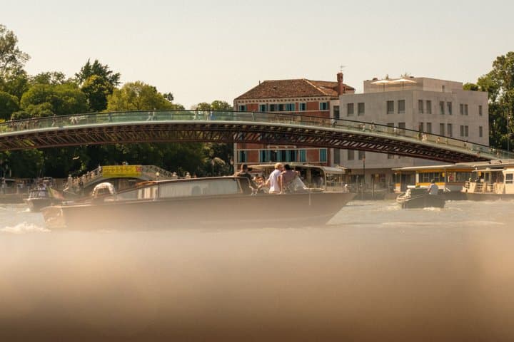 Private arrival transfer from Venice airport to hotel in Venice city center