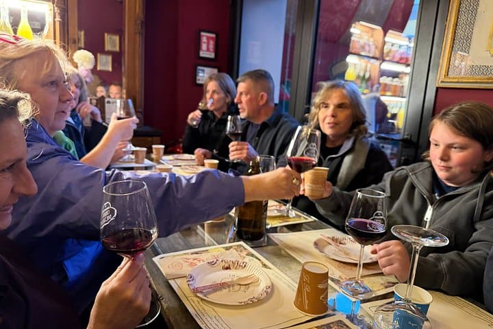 Florence Ghost & Crime Tour: Legends Murders with Tastings & Wine