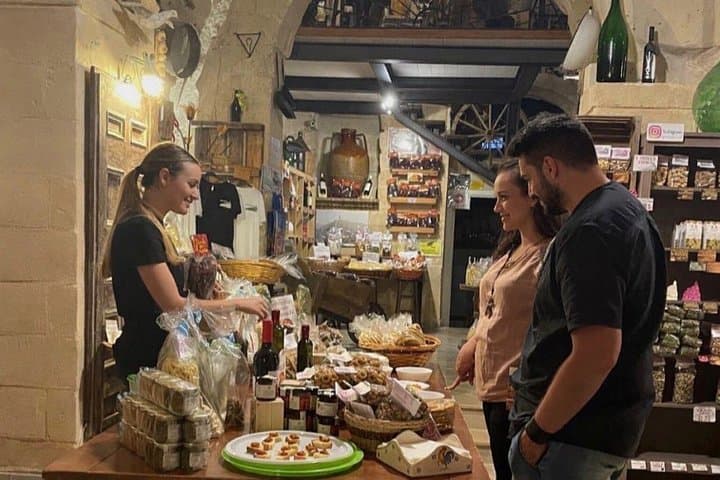 Matera : Local Products and Wine Tasting in Caves in the Sassi