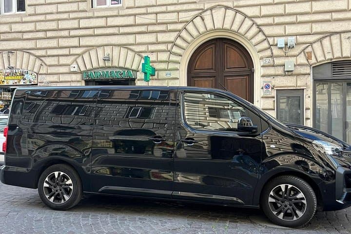Transfer to Fiumicino/Ciampino Airport from Rome city center