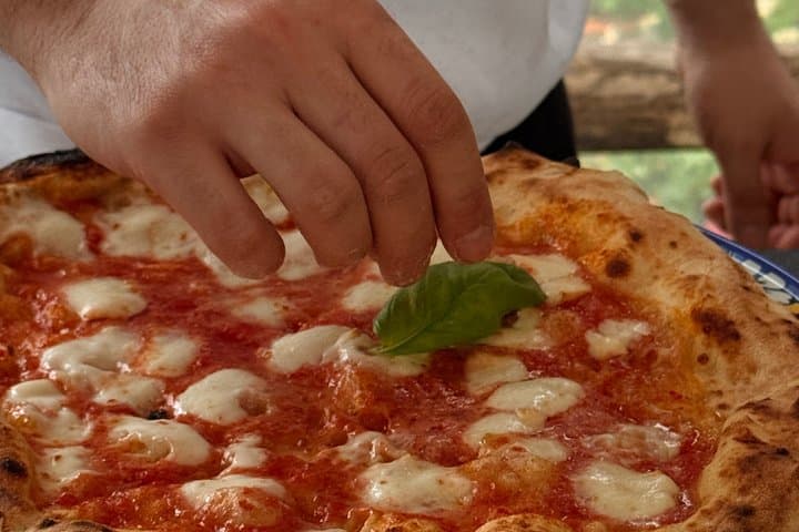 Authentic Pizza & Tiramisu Class in a Sorrento Lemon Garden
