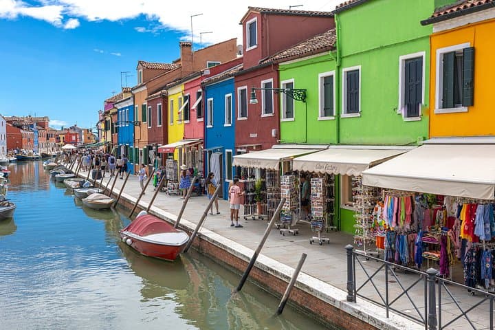Venice: Burano and Murano Boat Tour with Glass Demonstration