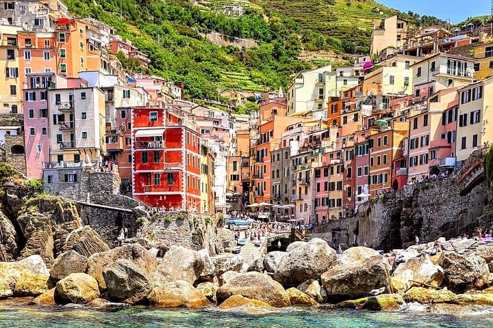 Cinque Terre EXCLUSIVE BOAT TOUR