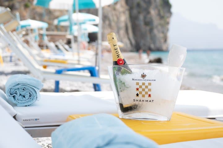 Amalfi Lido degli Artisti Beach Club Cot Umbrella Prosecco