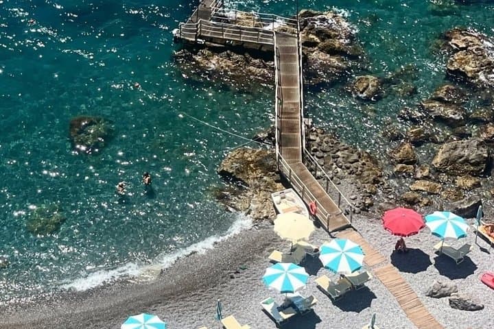 Amalfi Lido degli Artisti Beach Club Cot Umbrella Prosecco