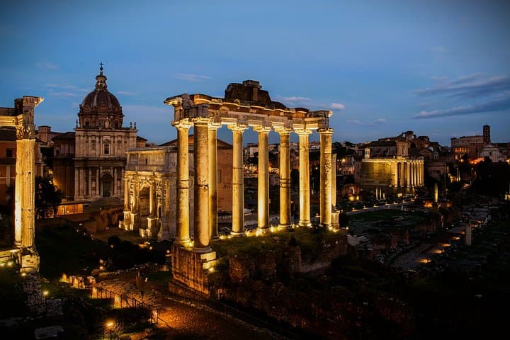 Ancient Rome at Night: Private Walking Tour