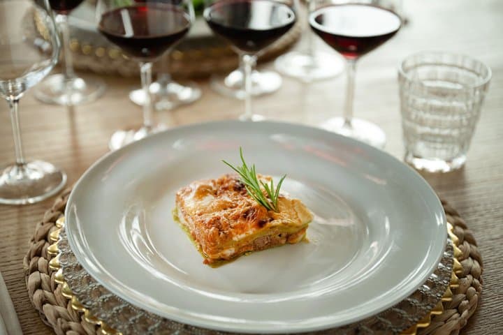 San Gimignano: A Moment of Taste Light lunch & wine tasting