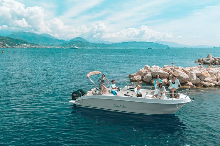 Day in Private Boat with Skipper from Salerno to Positano