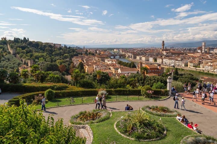 Small-Group Golf Cart Tour: Michelangelo & Florence Hills